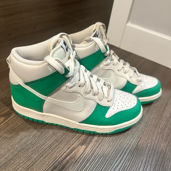 Nike White and Green High-Top Sneakers - Picture 8 of 8